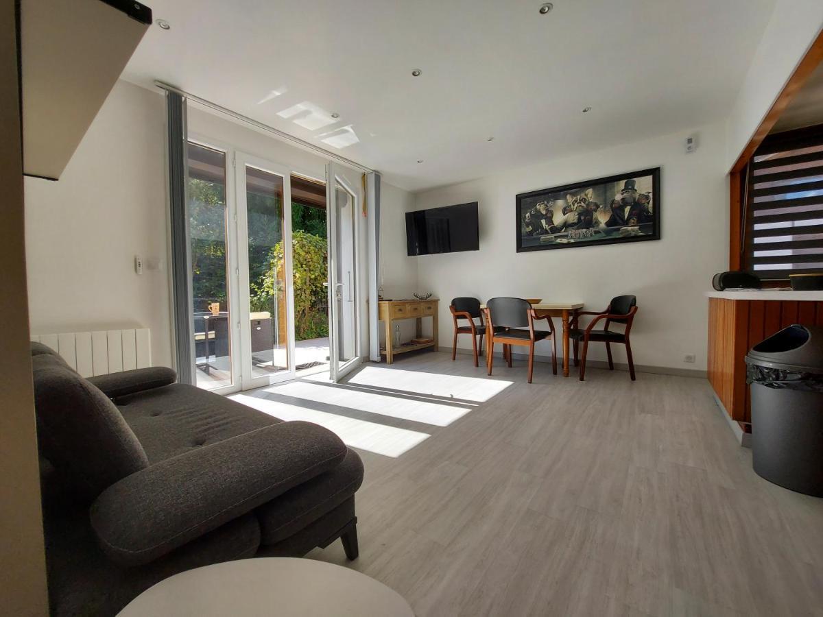 Centre St Jorioz : Charmant Et Spacieux Studio Avec Terrasse Et Jardin Privatif Saint-Jorioz Luaran gambar