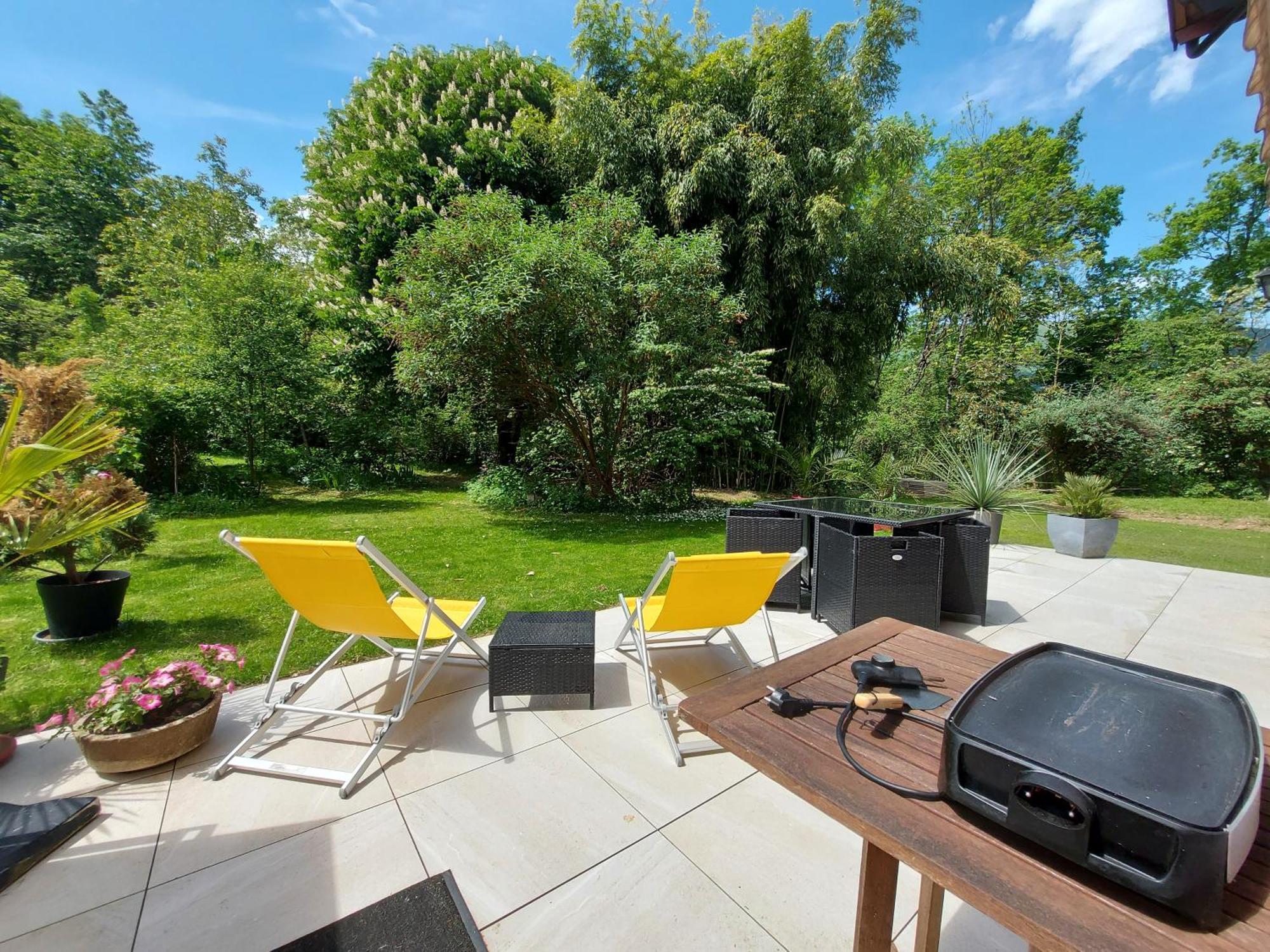 Centre St Jorioz : Charmant Et Spacieux Studio Avec Terrasse Et Jardin Privatif Saint-Jorioz Luaran gambar